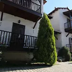 Chateaux Constantin Agistro Ángistron