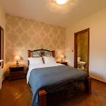 Chateaux Constantin Agistro ホテル
