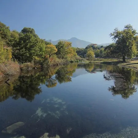 Chateaux Constantin Agistro Ángistron