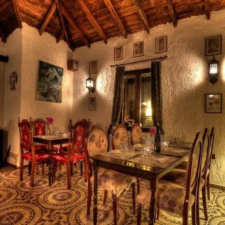 Chateaux Constantin Agistro Ángistron