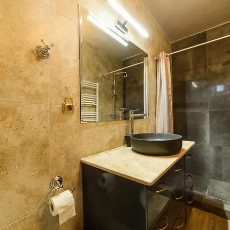 Hotel Chateaux Constantin Agistro 3*