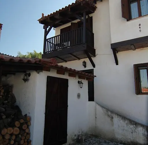 康斯坦丁阿吉斯特罗城堡酒店 酒店 Ángistron