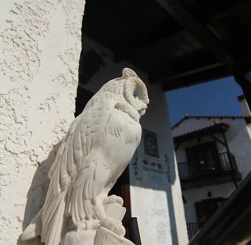 康斯坦丁阿吉斯特罗城堡酒店 酒店