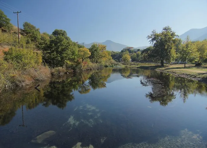 康斯坦丁阿吉斯特罗城堡酒店 Ángistron