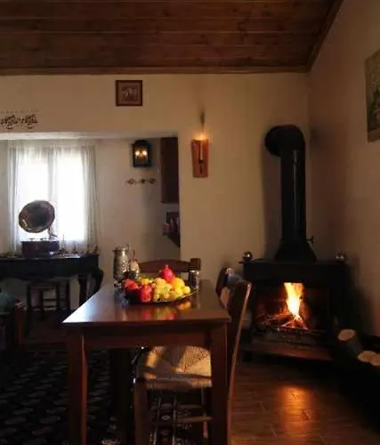 康斯坦丁阿吉斯特罗城堡酒店 3*